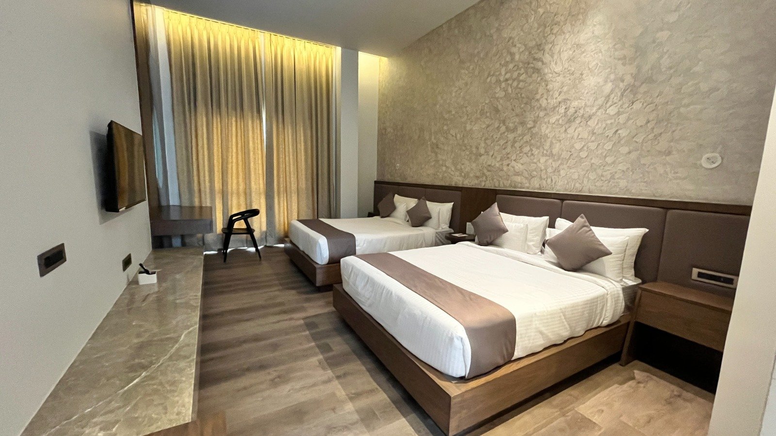Double Deluxe Room